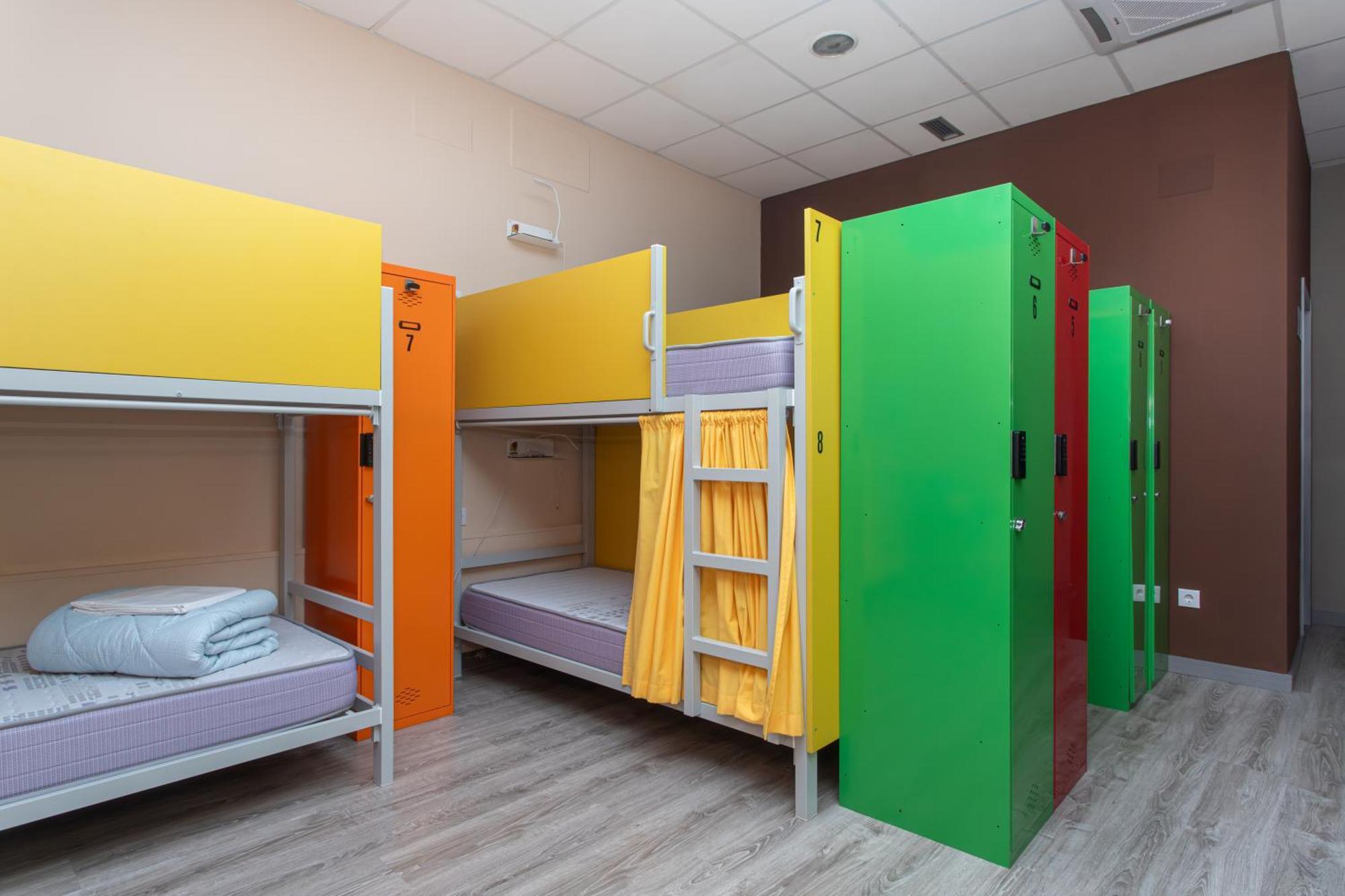 Albergue Hostel ยาเนส ภายนอก รูปภาพ