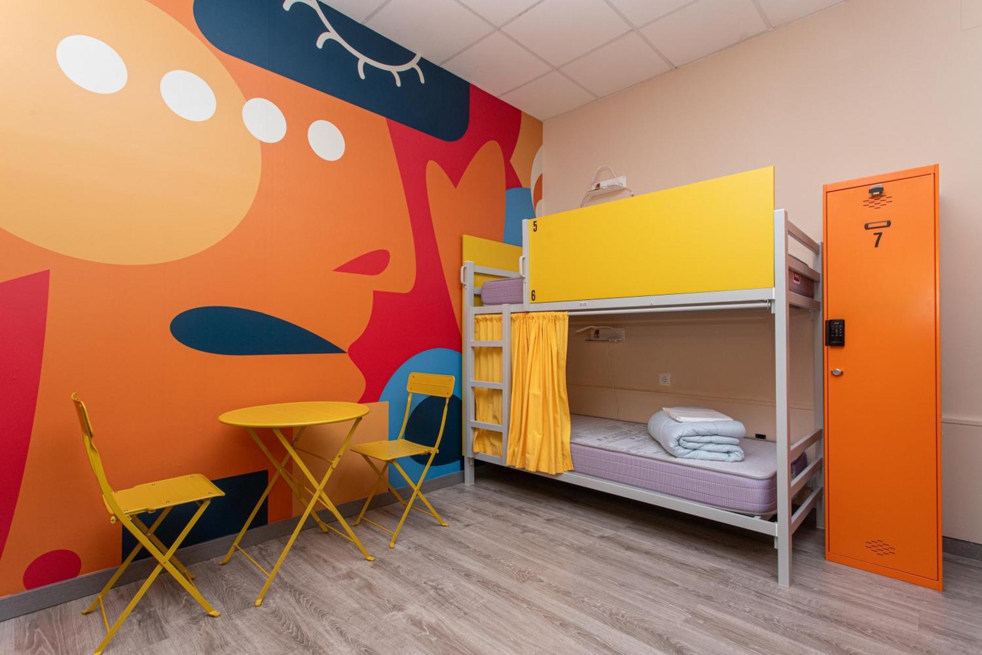 Albergue Hostel ยาเนส ภายนอก รูปภาพ
