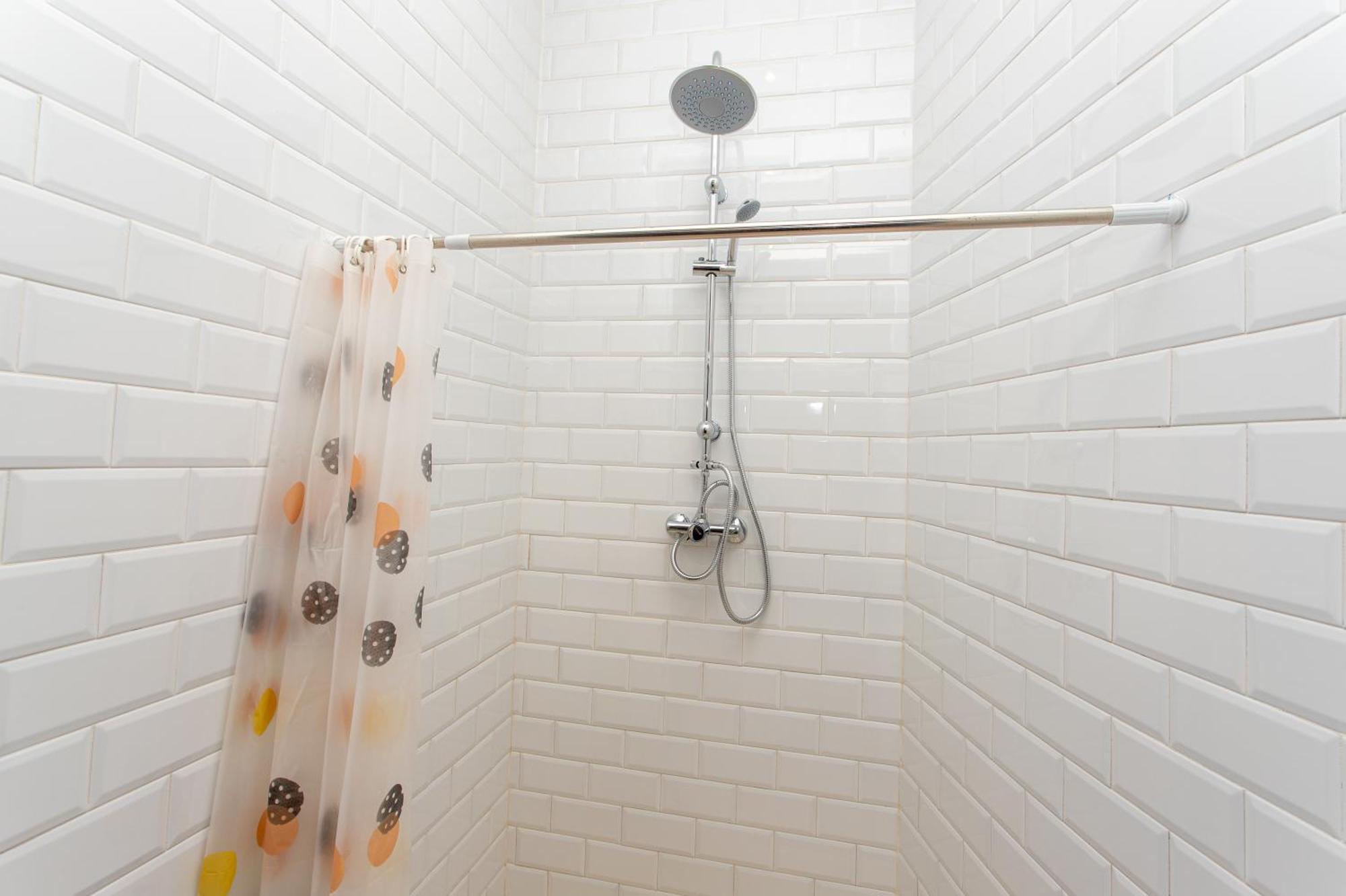 Albergue Hostel ยาเนส ภายนอก รูปภาพ